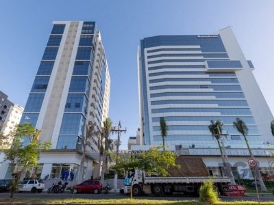 Conjunto/Sala à venda com 81m² no bairro Chácara das Pedras em Porto Alegre - Foto 14