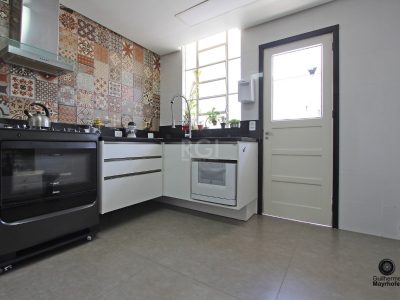 Apartamento à venda com 105m², 4 quartos, 1 suíte, 1 vaga no bairro São João em Porto Alegre - Foto 5