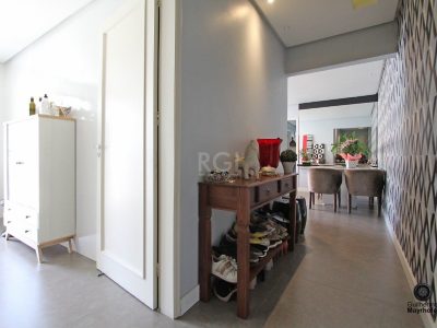 Apartamento à venda com 105m², 4 quartos, 1 suíte, 1 vaga no bairro São João em Porto Alegre - Foto 4