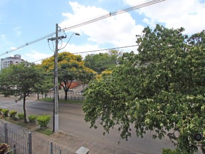 Apartamento à venda com 105m², 4 quartos, 1 suíte, 1 vaga no bairro São João em Porto Alegre - Foto 13