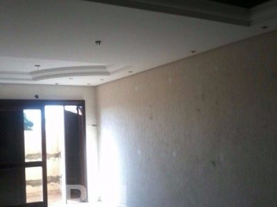 Sobrado à venda com 130m², 3 quartos, 1 suíte, 2 vagas no bairro Protásio Alves em Porto Alegre - Foto 5