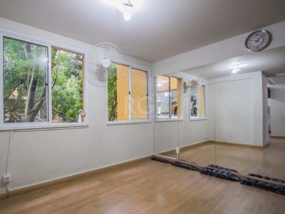 Apartamento à venda com 67m², 2 quartos, 1 suíte, 1 vaga no bairro Partenon em Porto Alegre - Foto 9