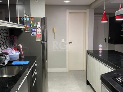 Apartamento à venda com 95m², 3 quartos, 1 suíte, 2 vagas no bairro Tristeza em Porto Alegre - Foto 14