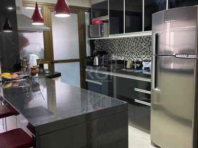 Apartamento à venda com 95m², 3 quartos, 1 suíte, 2 vagas no bairro Tristeza em Porto Alegre - Foto 17