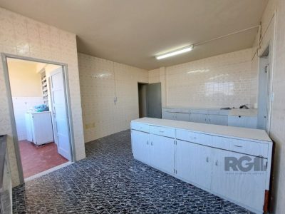 Cobertura à venda com 308m², 3 quartos, 1 suíte, 1 vaga no bairro Floresta em Porto Alegre - Foto 15