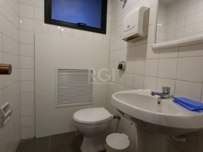 Conjunto/Sala à venda com 62m² no bairro Três Figueiras em Porto Alegre - Foto 5