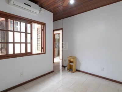 Casa à venda com 374m², 5 quartos, 10 vagas no bairro Petrópolis em Porto Alegre - Foto 34