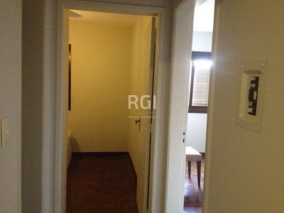 Apartamento à venda com 67m², 2 quartos, 1 vaga no bairro Petrópolis em Porto Alegre - Foto 4