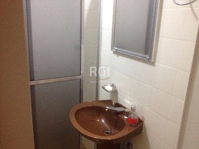 Apartamento à venda com 67m², 2 quartos, 1 vaga no bairro Petrópolis em Porto Alegre - Foto 9