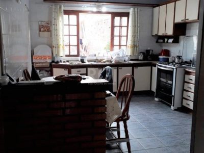 Casa à venda com 90m², 2 quartos, 2 vagas no bairro Cristal em Porto Alegre - Foto 8