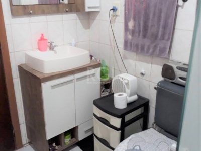 Casa à venda com 90m², 2 quartos, 2 vagas no bairro Cristal em Porto Alegre - Foto 13