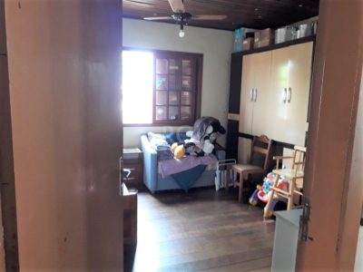 Casa à venda com 90m², 2 quartos, 2 vagas no bairro Cristal em Porto Alegre - Foto 9