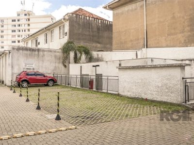 Apartamento à venda com 70m², 3 quartos, 1 suíte, 1 vaga no bairro Partenon em Porto Alegre - Foto 38