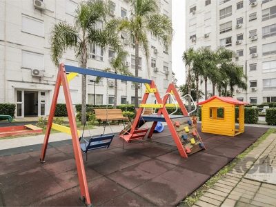 Apartamento à venda com 70m², 3 quartos, 1 suíte, 1 vaga no bairro Partenon em Porto Alegre - Foto 39