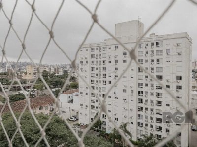 Apartamento à venda com 70m², 3 quartos, 1 suíte, 1 vaga no bairro Partenon em Porto Alegre - Foto 45