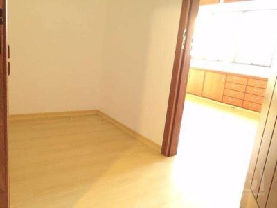 Conjunto/Sala à venda com 33m², 1 vaga no bairro Moinhos de Vento em Porto Alegre - Foto 2