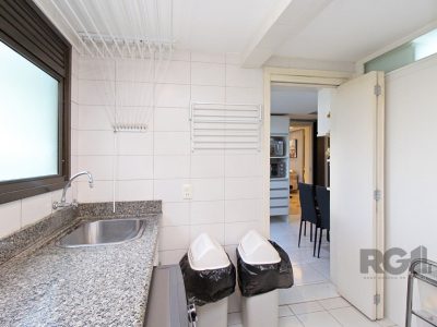 Apartamento à venda com 190m², 5 quartos, 2 suítes, 2 vagas no bairro Menino Deus em Porto Alegre - Foto 33