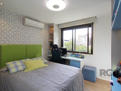 Apartamento à venda com 190m², 5 quartos, 2 suítes, 2 vagas no bairro Menino Deus em Porto Alegre - Foto 28