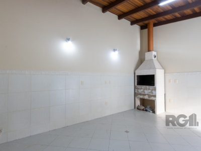 Casa à venda com 257m², 4 quartos, 1 suíte, 5 vagas no bairro Ipanema em Porto Alegre - Foto 31