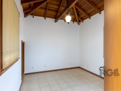 Casa à venda com 257m², 4 quartos, 1 suíte, 5 vagas no bairro Ipanema em Porto Alegre - Foto 73