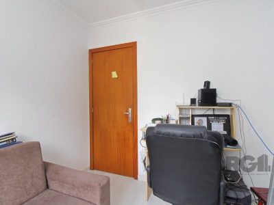 Apartamento à venda com 83m², 3 quartos, 1 suíte, 2 vagas no bairro Jardim Itu em Porto Alegre - Foto 11