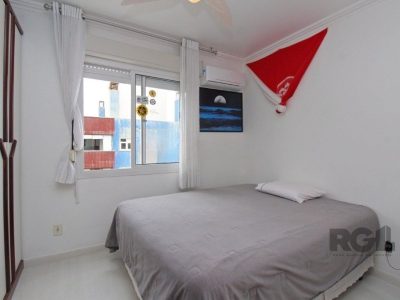 Apartamento à venda com 83m², 3 quartos, 1 suíte, 2 vagas no bairro Jardim Itu em Porto Alegre - Foto 10