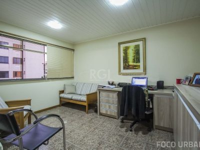 Cobertura à venda com 231m², 3 quartos, 2 suítes, 2 vagas no bairro Jardim Itu em Porto Alegre - Foto 3