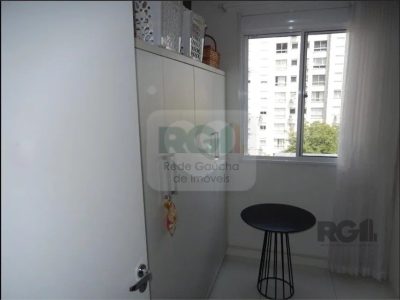 Apartamento à venda com 56m², 2 quartos, 1 suíte, 1 vaga no bairro Azenha em Porto Alegre - Foto 9