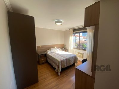 Apartamento à venda com 80m², 2 quartos, 1 suíte, 1 vaga no bairro Santana em Porto Alegre - Foto 19