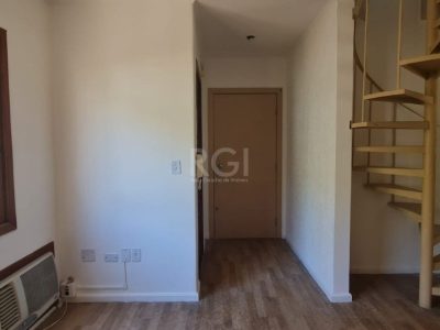 Apartamento à venda com 93m², 2 quartos, 1 suíte, 1 vaga no bairro Santo Antônio em Porto Alegre - Foto 6