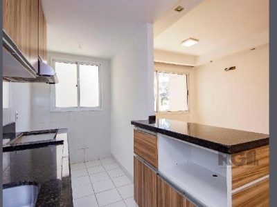 Apartamento à venda com 69m², 3 quartos, 1 suíte, 1 vaga no bairro Vila Ipiranga em Porto Alegre - Foto 4