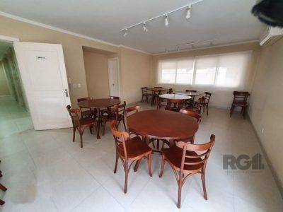 Apartamento à venda com 90m², 2 quartos, 1 suíte, 2 vagas no bairro Moinhos de Vento em Porto Alegre - Foto 20