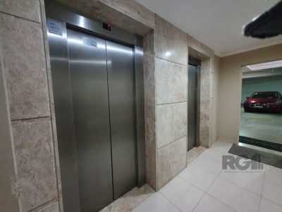 Apartamento à venda com 90m², 2 quartos, 1 suíte, 2 vagas no bairro Moinhos de Vento em Porto Alegre - Foto 19