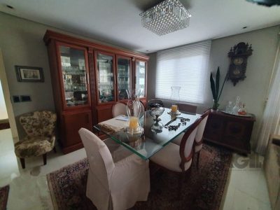 Apartamento à venda com 90m², 2 quartos, 1 suíte, 2 vagas no bairro Moinhos de Vento em Porto Alegre - Foto 7