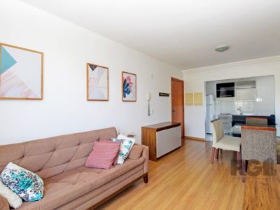 Apartamento à venda com 78m², 3 quartos, 1 suíte, 1 vaga no bairro Partenon em Porto Alegre - Foto 16