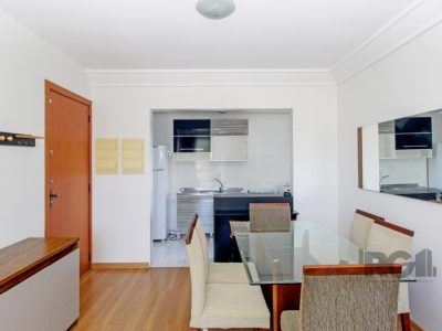 Apartamento à venda com 78m², 3 quartos, 1 suíte, 1 vaga no bairro Partenon em Porto Alegre - Foto 18