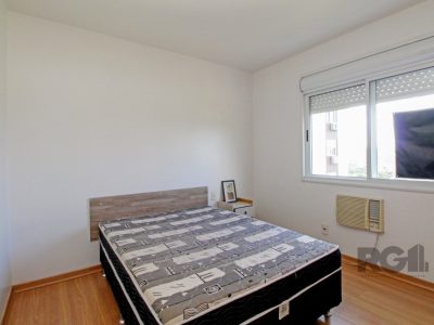 Apartamento à venda com 78m², 3 quartos, 1 suíte, 1 vaga no bairro Partenon em Porto Alegre - Foto 28