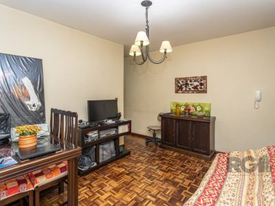 Apartamento à venda com 65m², 2 quartos no bairro Petrópolis em Porto Alegre - Foto 4