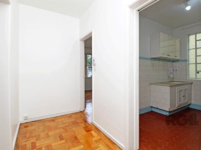 Apartamento à venda com 75m², 2 quartos no bairro São João em Porto Alegre - Foto 4