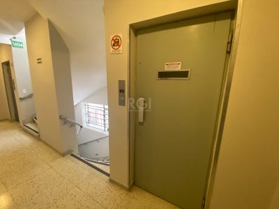 Apartamento à venda com 60m², 2 quartos no bairro Centro Histórico em Porto Alegre - Foto 5