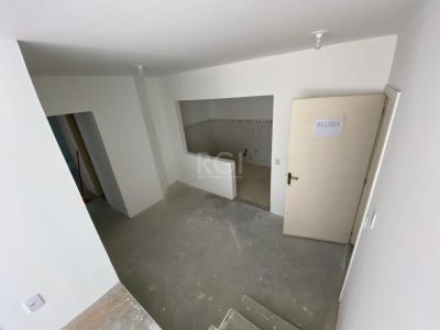 Apartamento à venda com 89m², 3 quartos, 1 suíte, 1 vaga no bairro Ipanema em Porto Alegre - Foto 2