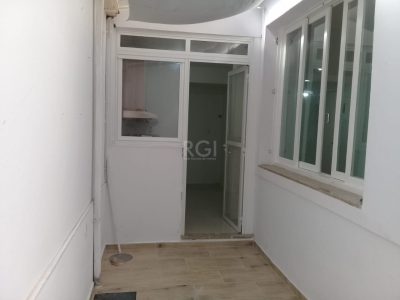 Apartamento à venda com 61m², 2 quartos no bairro São João em Porto Alegre - Foto 4