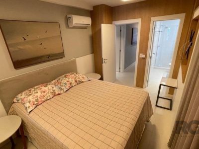 Apartamento à venda com 253m², 4 quartos, 2 suítes, 2 vagas no bairro Navegantes em Capão da Canoa - Foto 22