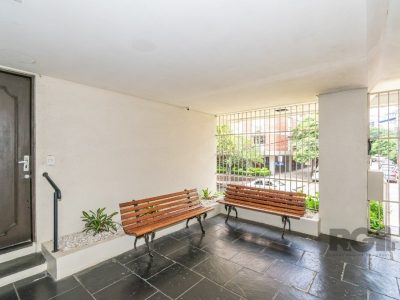 Apartamento à venda com 76m², 2 quartos no bairro Floresta em Porto Alegre - Foto 4