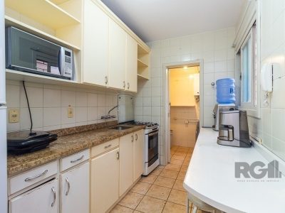 Apartamento à venda com 105m², 3 quartos, 2 vagas no bairro Petrópolis em Porto Alegre - Foto 7