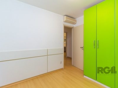 Apartamento à venda com 105m², 3 quartos, 2 vagas no bairro Petrópolis em Porto Alegre - Foto 11