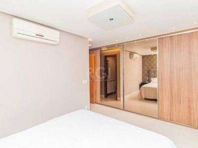 Apartamento à venda com 117m², 3 quartos, 1 suíte, 3 vagas no bairro Petrópolis em Porto Alegre - Foto 25