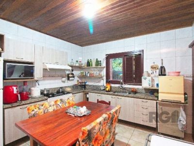 Casa à venda com 150m², 2 quartos, 2 vagas no bairro Ipanema em Porto Alegre - Foto 10