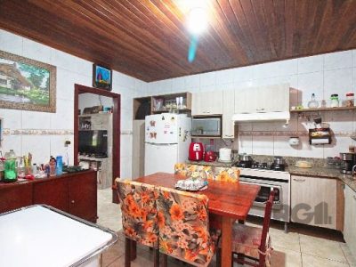 Casa à venda com 150m², 2 quartos, 2 vagas no bairro Ipanema em Porto Alegre - Foto 11