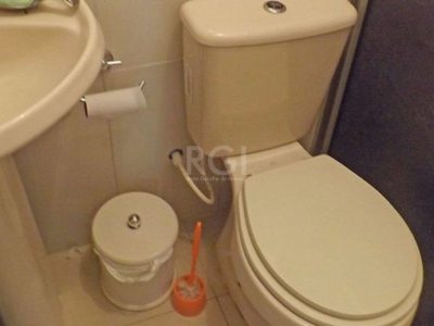 Apartamento à venda com 55m², 2 quartos, 1 vaga no bairro Petrópolis em Porto Alegre - Foto 4